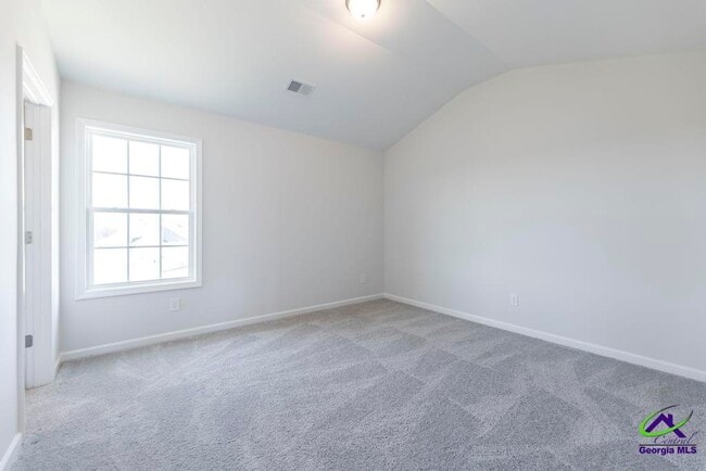 Building Photo - 233 Shoshone Cir
