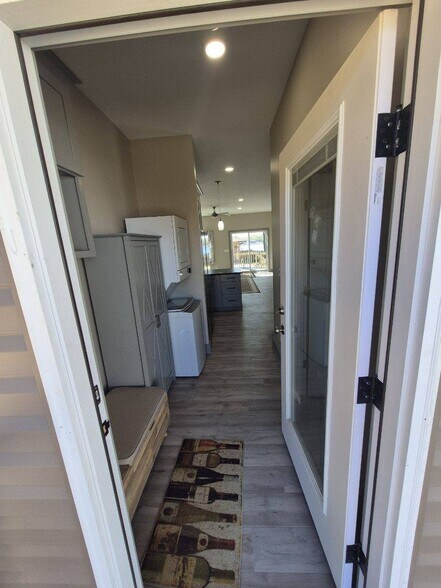 Building Photo - 4773 Bickford Ave