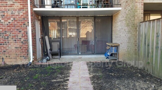 Building Photo - 736 Quince Orchard Blvd