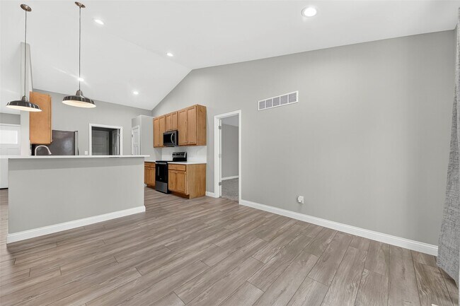 Building Photo - 5540 Autumn Trace Pkwy