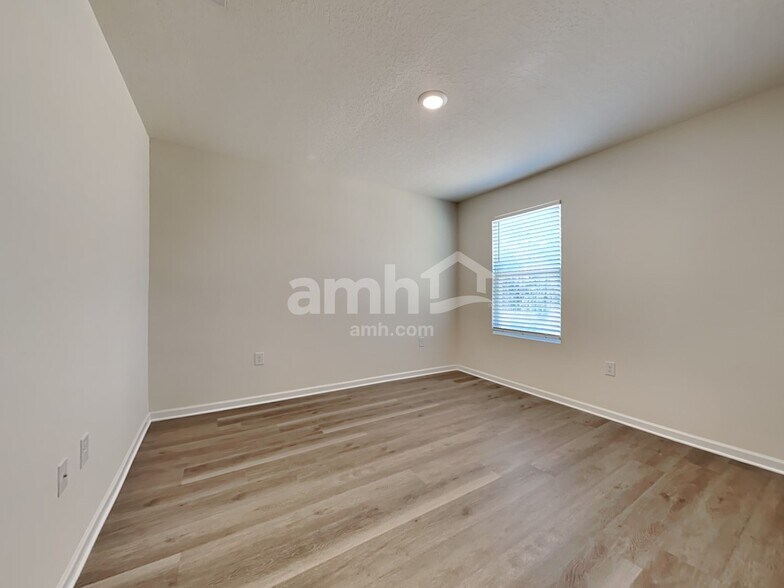 Building Photo - 22 N Hamilton Springs Rd