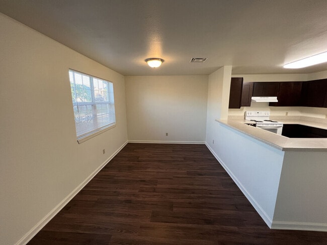 Building Photo - Osage Apartments