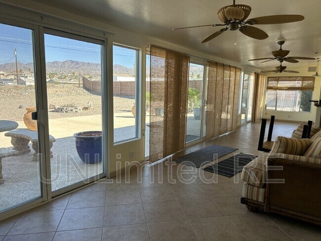 Building Photo - 2805 Cisco Dr N