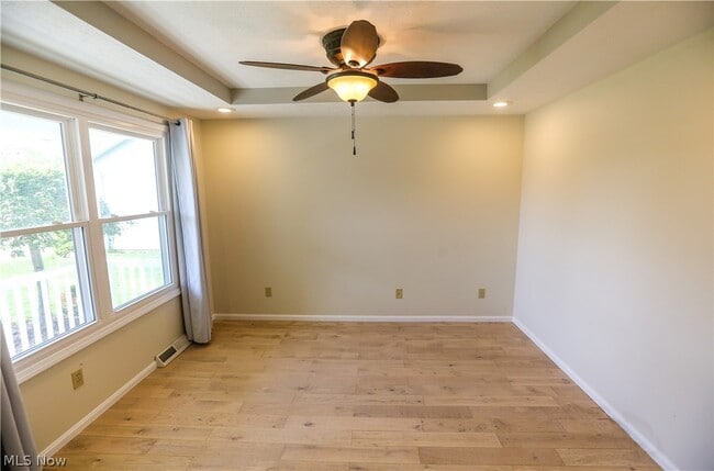 Building Photo - 4823 Elizabeth Ln