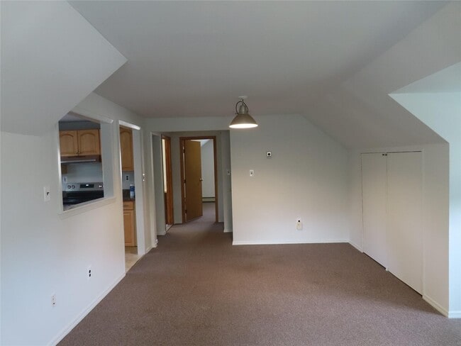 Building Photo - 120 Cerny Pl
