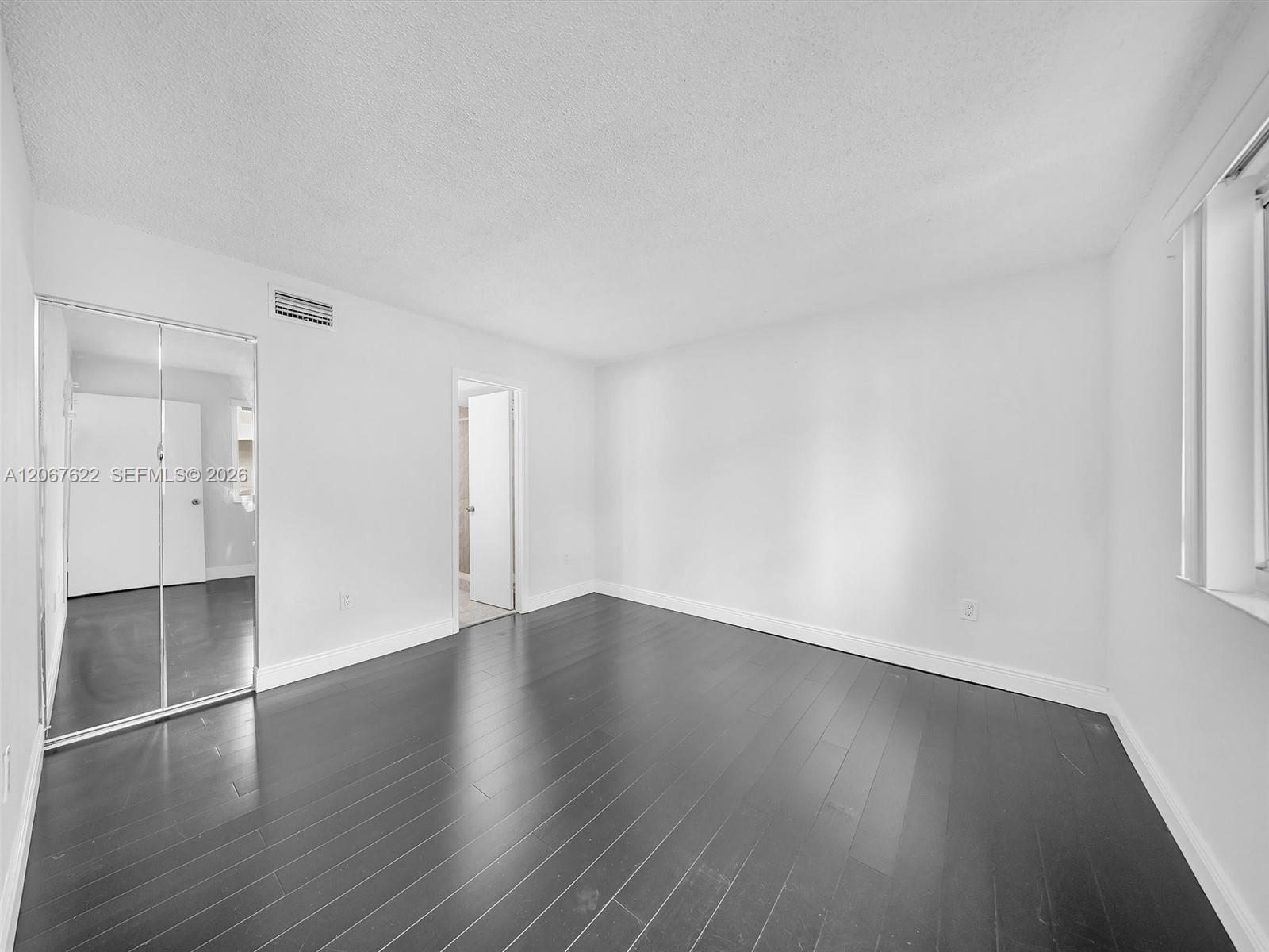 Building Photo - 670 NW 85th Pl