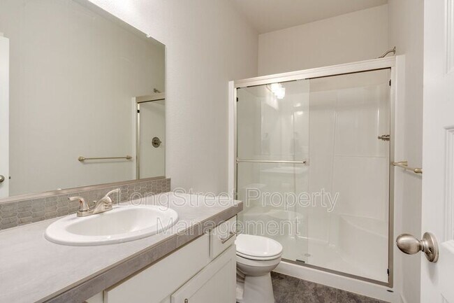 Building Photo - 17854 SW Rudolph Ln