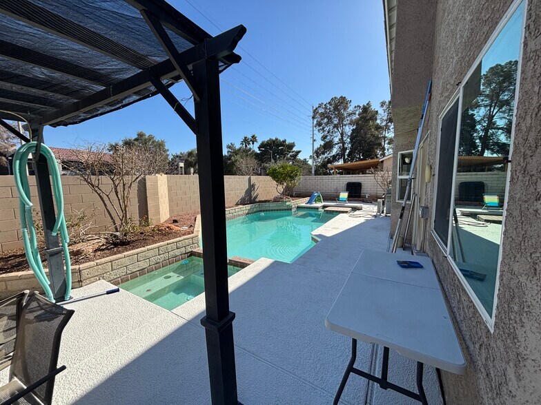 Building Photo - 1430 Clipperton Ave