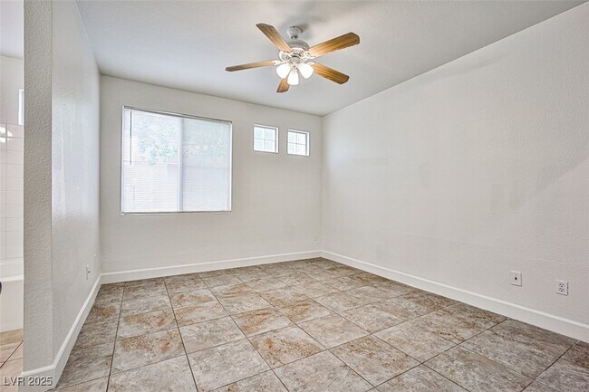 Building Photo - 5155 W Tropicana Ave