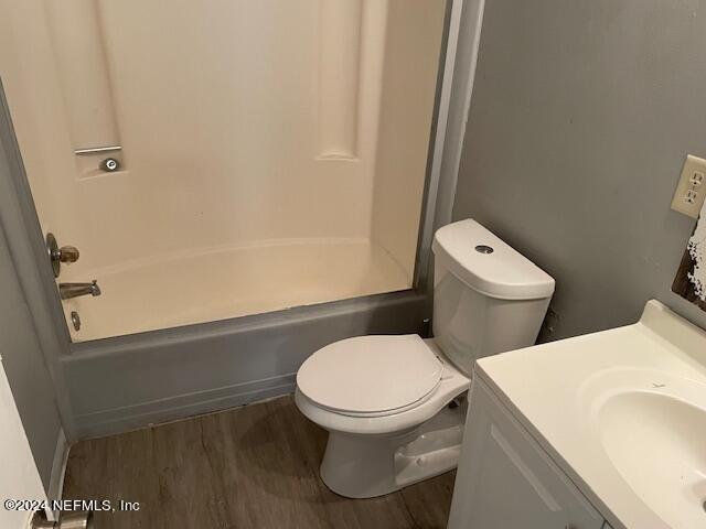 Building Photo - 827 Hillsborough Ave