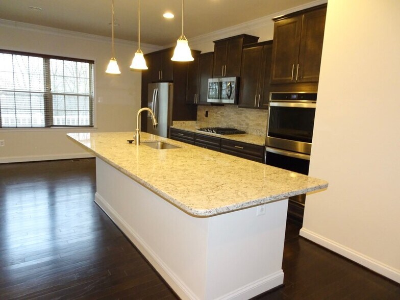 Building Photo - 225 Mill Crossing Ct
