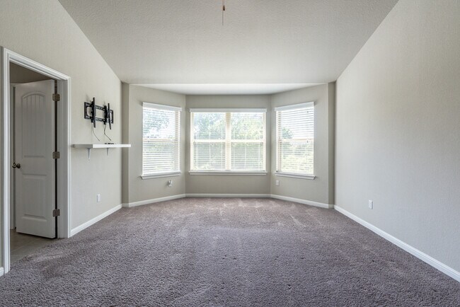 Building Photo - 5649 Porano Cir