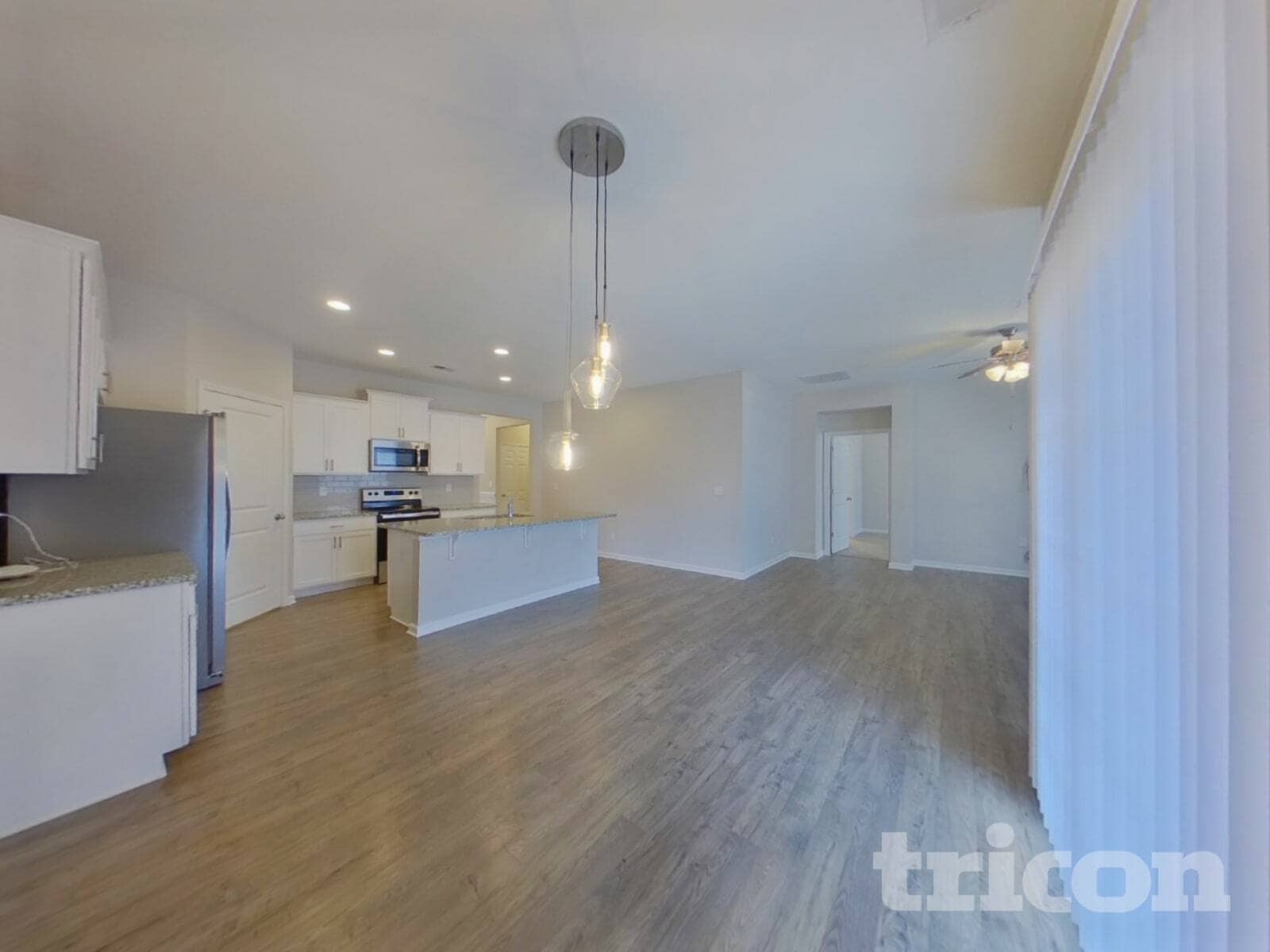 Building Photo - 453 All Seasons Dr