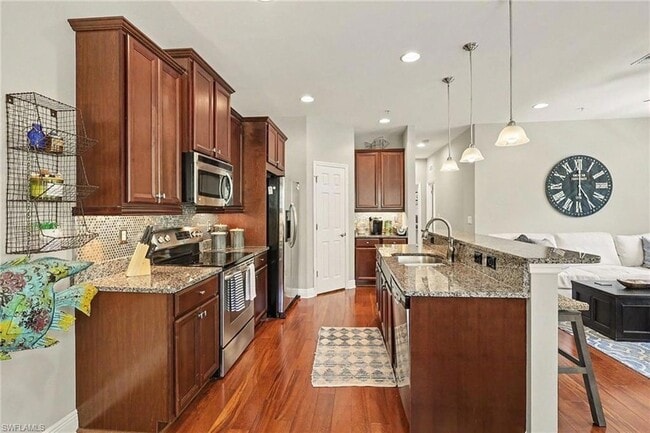 Building Photo - 23440 Alamanda Dr