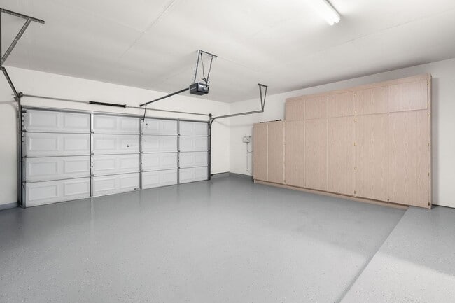 Building Photo - 104 Bronco Cir