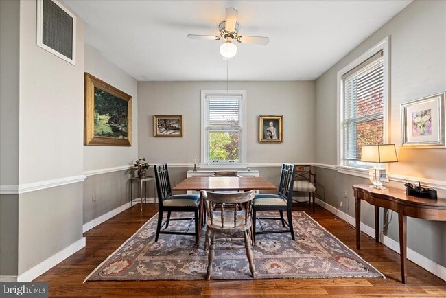 Building Photo - 6 E Cecil St