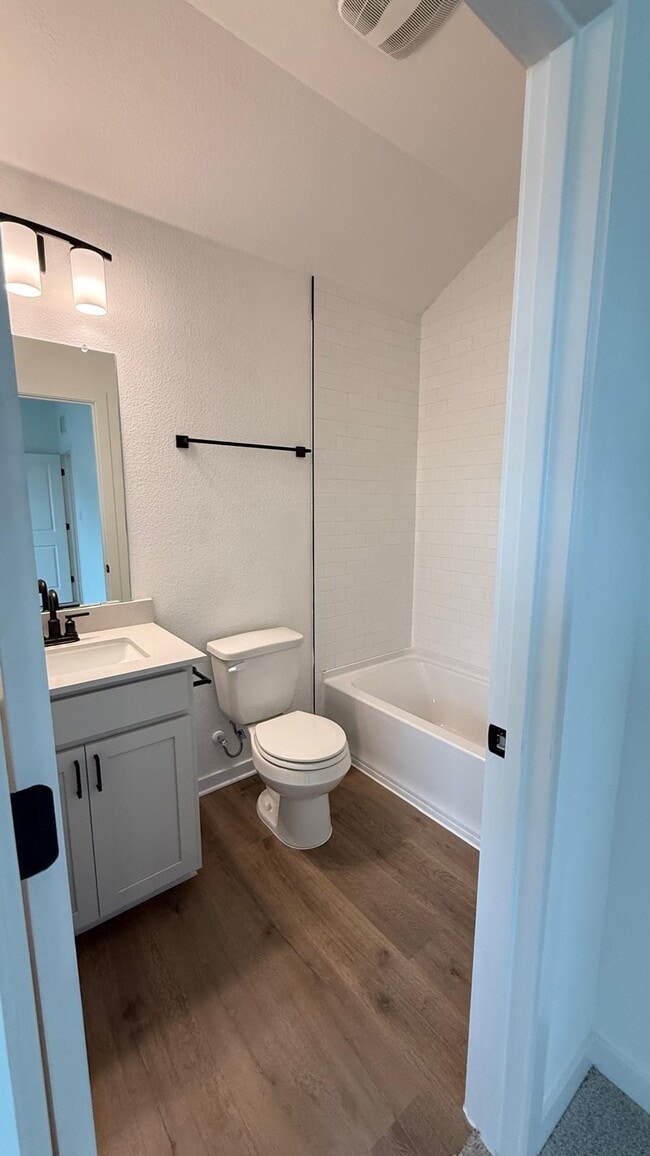 Building Photo - 597 Rubber Tree Wy