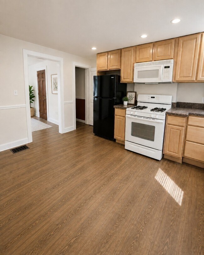 Building Photo - 16 Hazelnut Pl