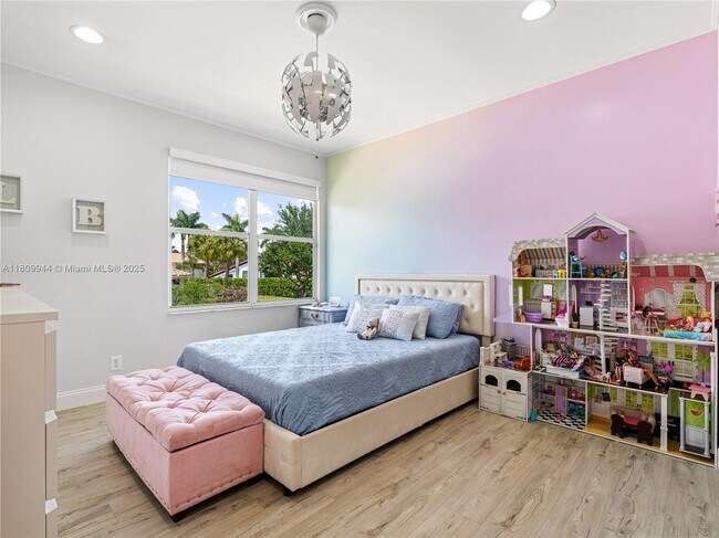 Building Photo - 6048 NW 30th Way