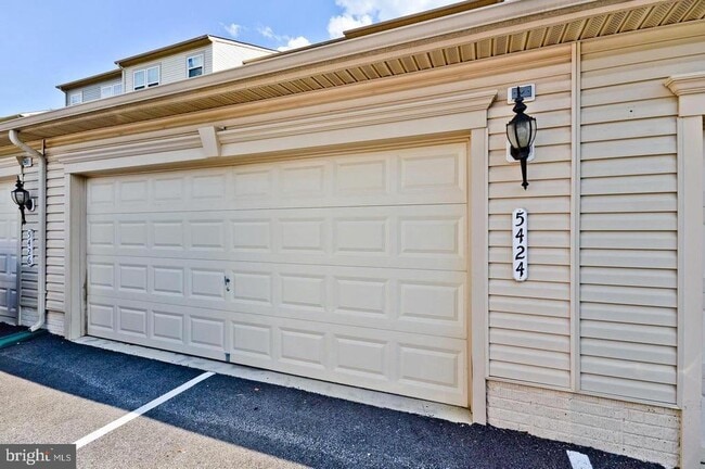 Building Photo - 5424 Double Day Ln