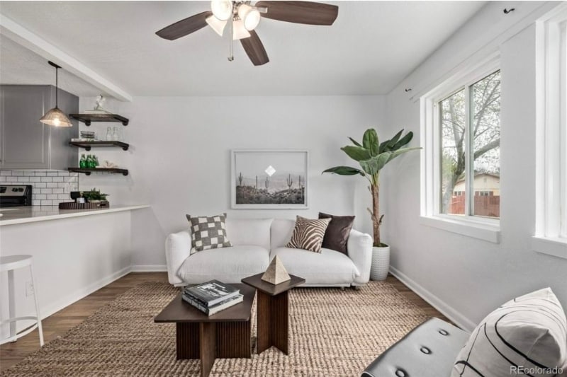 Building Photo - 6137 Sterne Cir