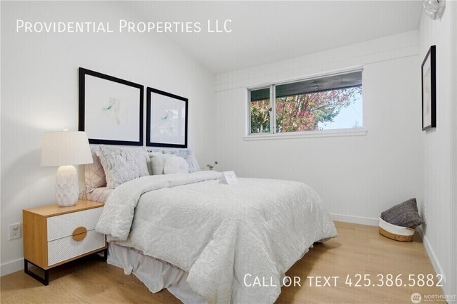 Building Photo - 527 N 200th St