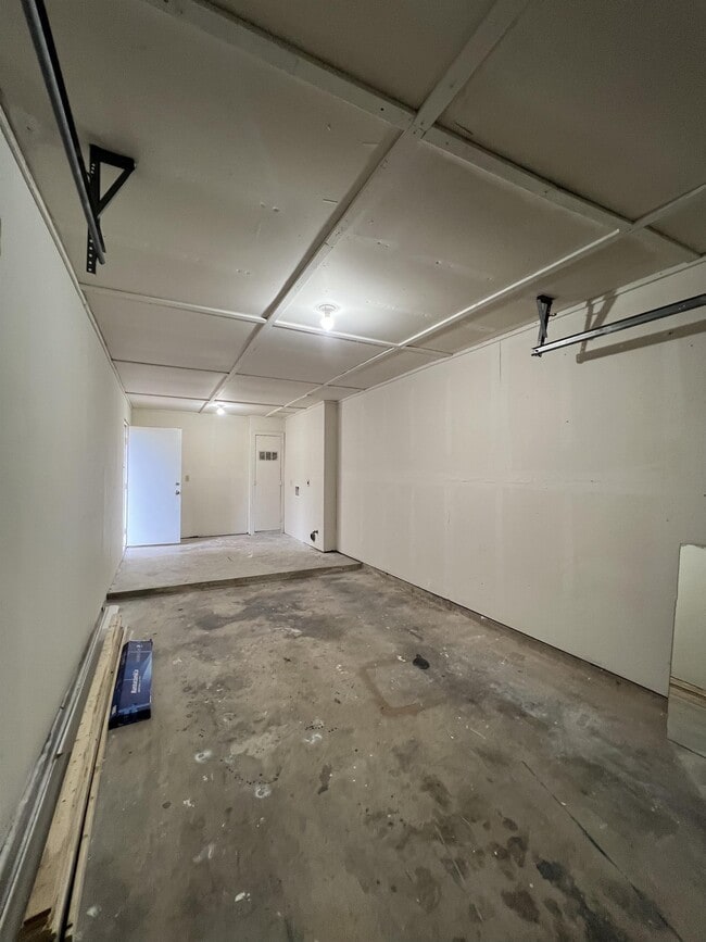 Building Photo - 8846 Meadow Range St