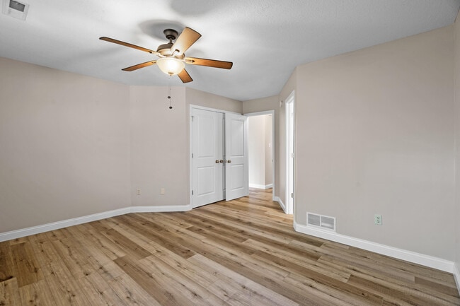 Building Photo - 3609 Madera Dr
