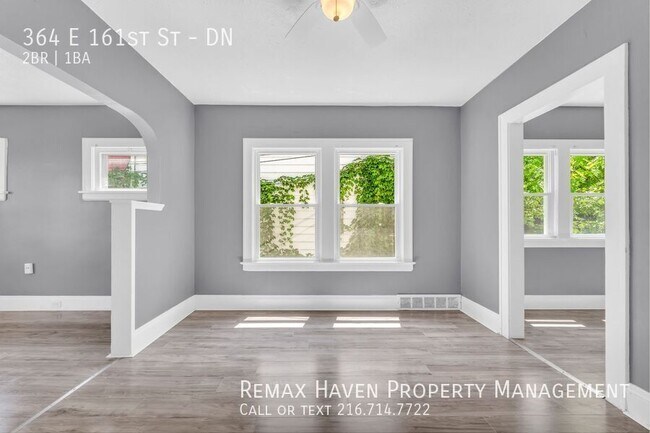 Building Photo - 364 E 161st St