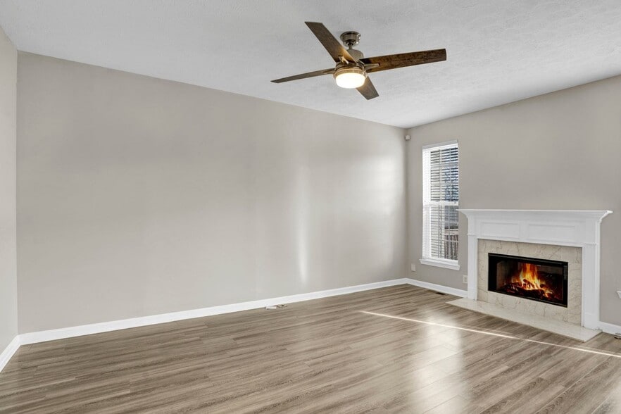 Building Photo - 1345 Bell Rd