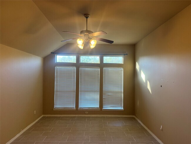 Building Photo - 4418 Long Creek Dr