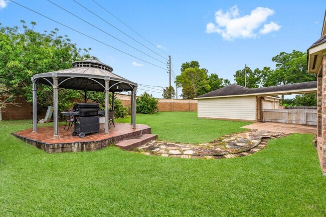 Building Photo - 13202 Brushy Knoll Ln