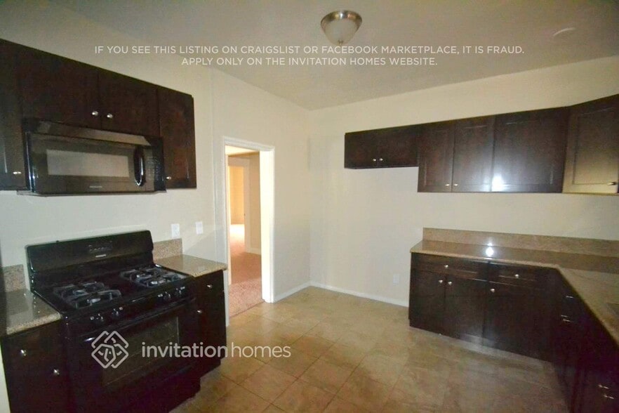 Building Photo - 3454 W 76th St