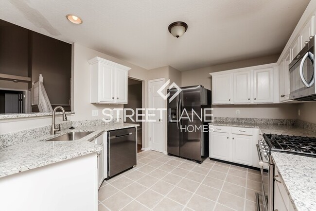 Building Photo - Charming 4 Bedroom in Pickerington!