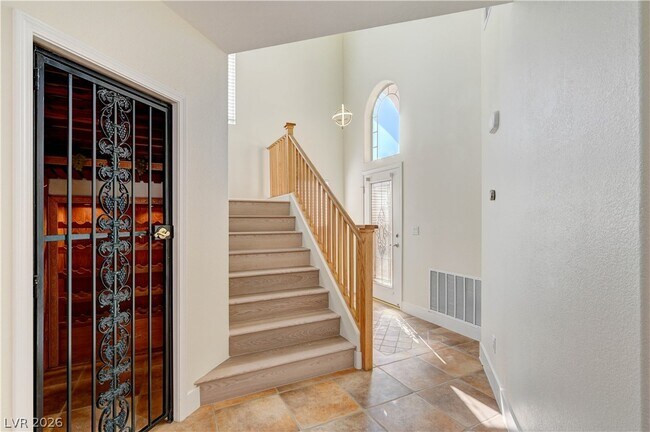 Building Photo - 9016 Pine Mission Ave