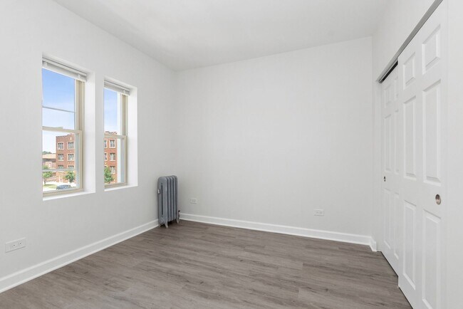 Interior Photo - 8201 S Paulina Street