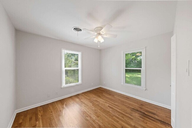 Building Photo - 5601 N Schilder Dr