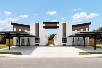 Building Photo - Beautiful 3bed/2bath Home in Edinburg