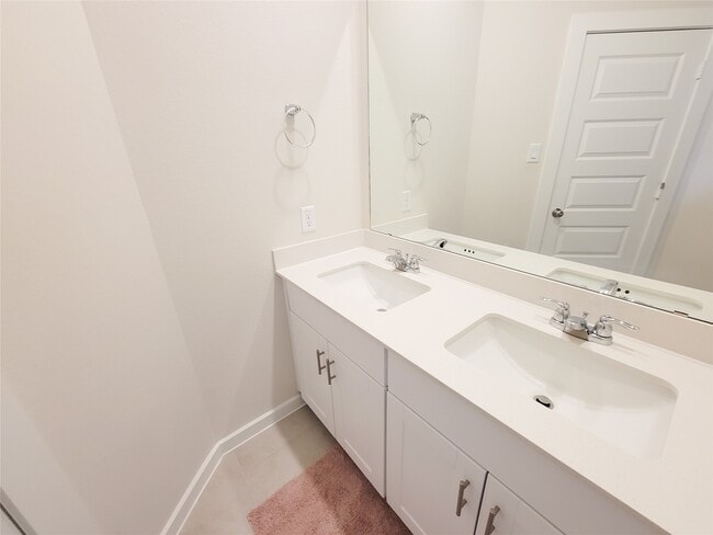 Building Photo - 8406 Hazel River Dr