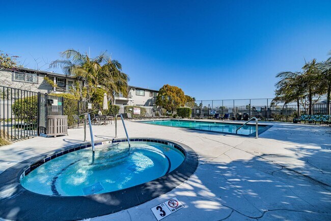 Building Photo - Bright 3BD/2BA Upper Condo in Oceanside with Balcony, Community Pool & Tennis Courts