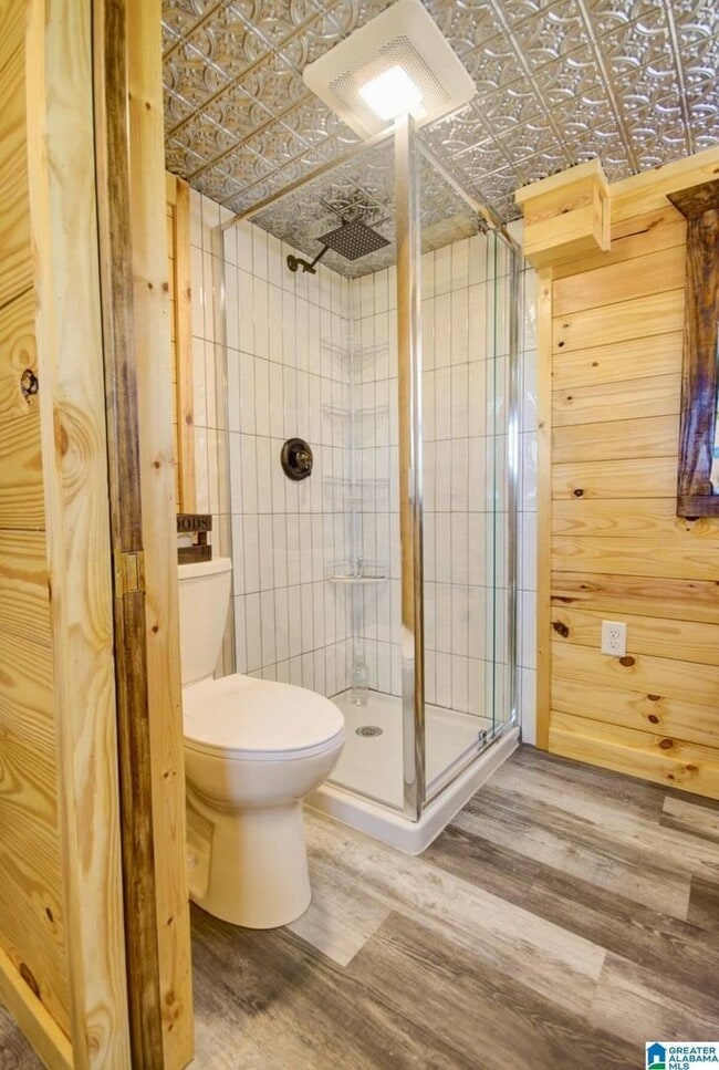 Building Photo - AIRBNB RENTAL ONLY - KARAGAN COTTAGE