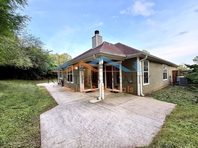 Building Photo - 122 Sunset Ridge