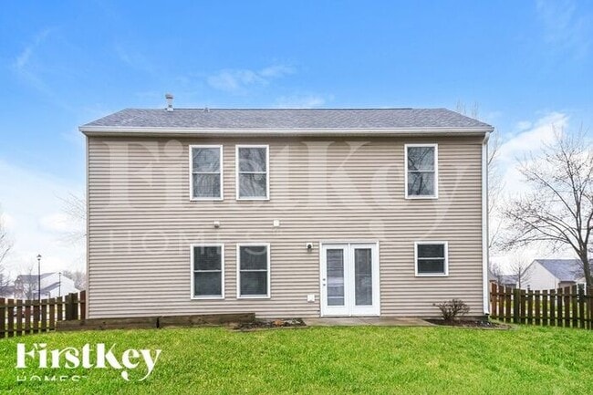 Building Photo - 334 N Odell St