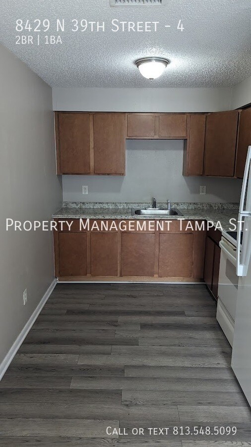 Building Photo - 8429 N 39th St