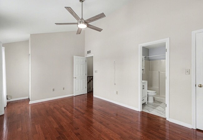 Building Photo - 3 bedroom 2.5 bathroom town-home for rent in Mechanicsburg