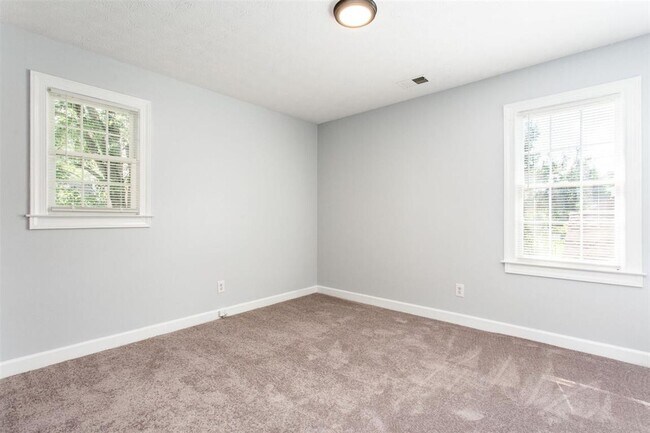 Building Photo - 5735 Manassas Run