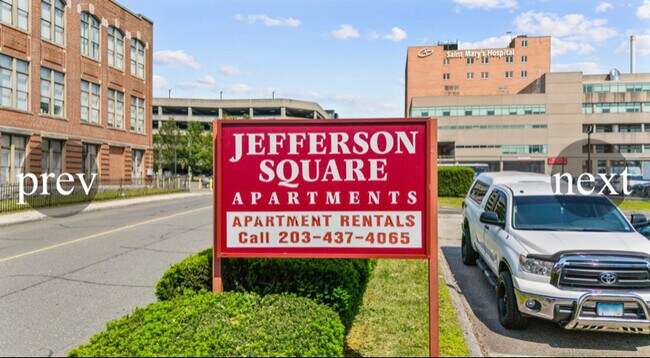 Building Photo - 100 Jefferson Sq