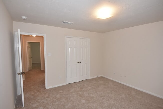 Building Photo - 1035 Junction Ct