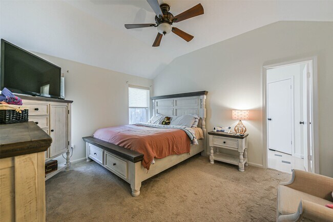 Building Photo - 4030 Bentley Dr