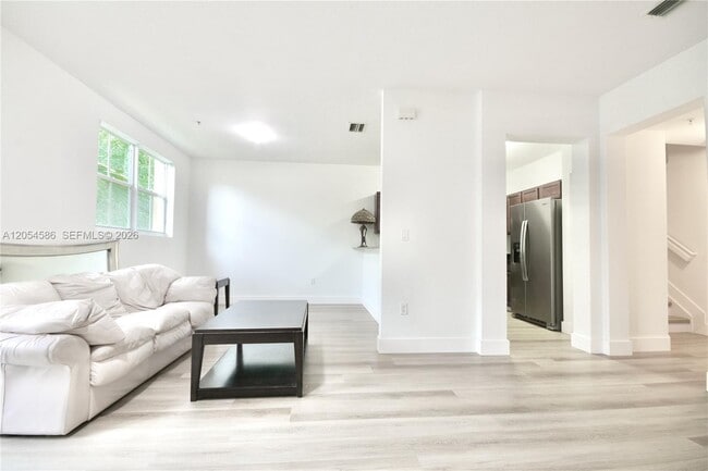 Building Photo - 10870 NW 88th Terrace